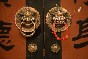 Factors to Consider When Selecting Cabinet Handles